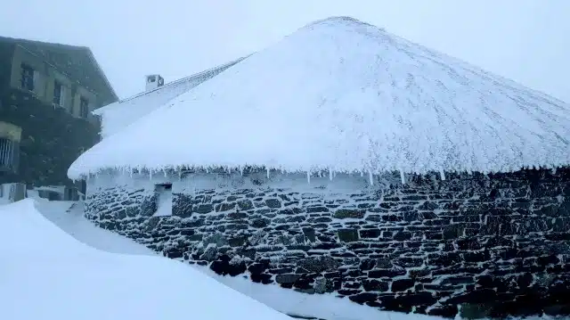 Winterschlaf oder Winter-weg: Tipps für Pilgern auf dem Jakobsweg im Winter 6 O Cebreiro Jakobsweg im Winter